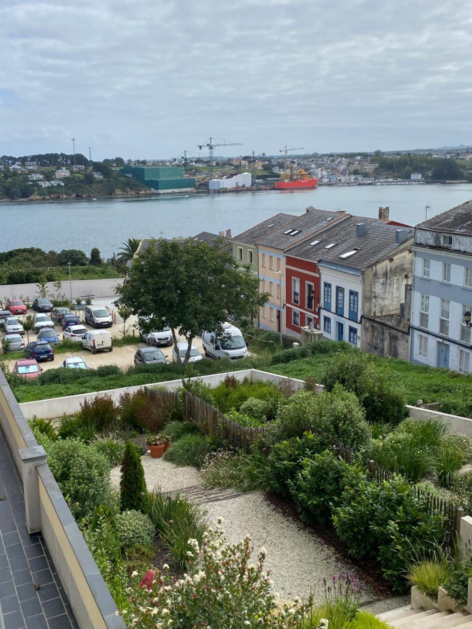 Apartamentos Buenos Aires,En El Centro De Ribadeo Con Vistas A La Ria Buitenkant foto